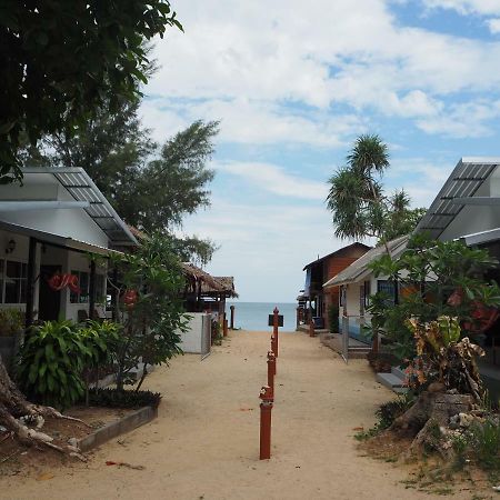 Bluesky Beach Bungalows Ko Lanta 外观 照片