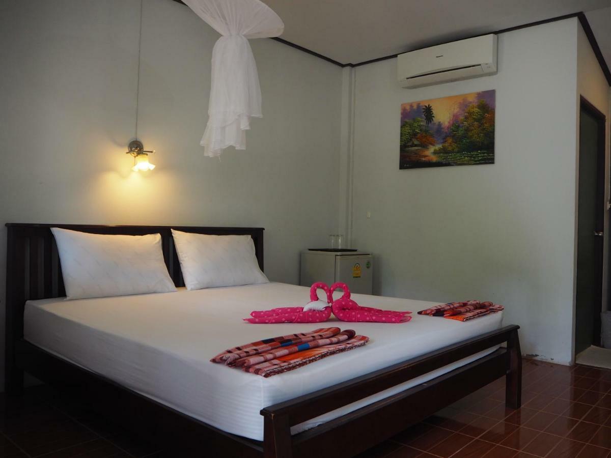 Bluesky Beach Bungalows Ko Lanta 外观 照片