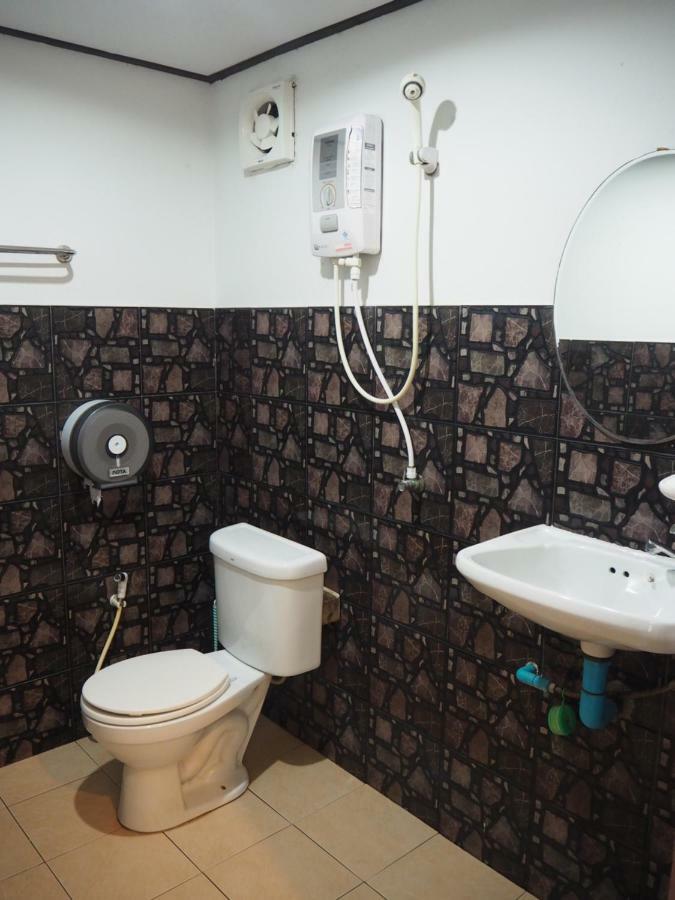 Bluesky Beach Bungalows Ko Lanta 外观 照片