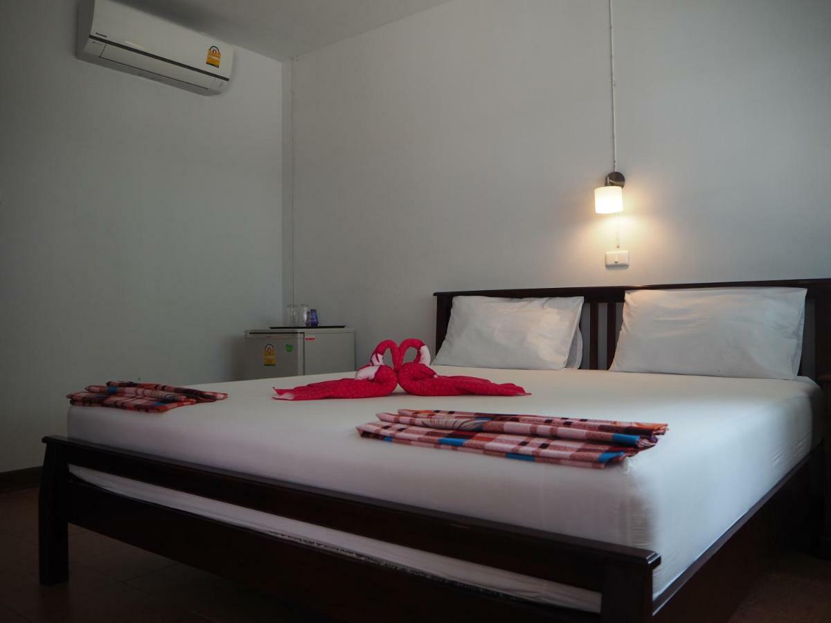 Bluesky Beach Bungalows Ko Lanta 外观 照片